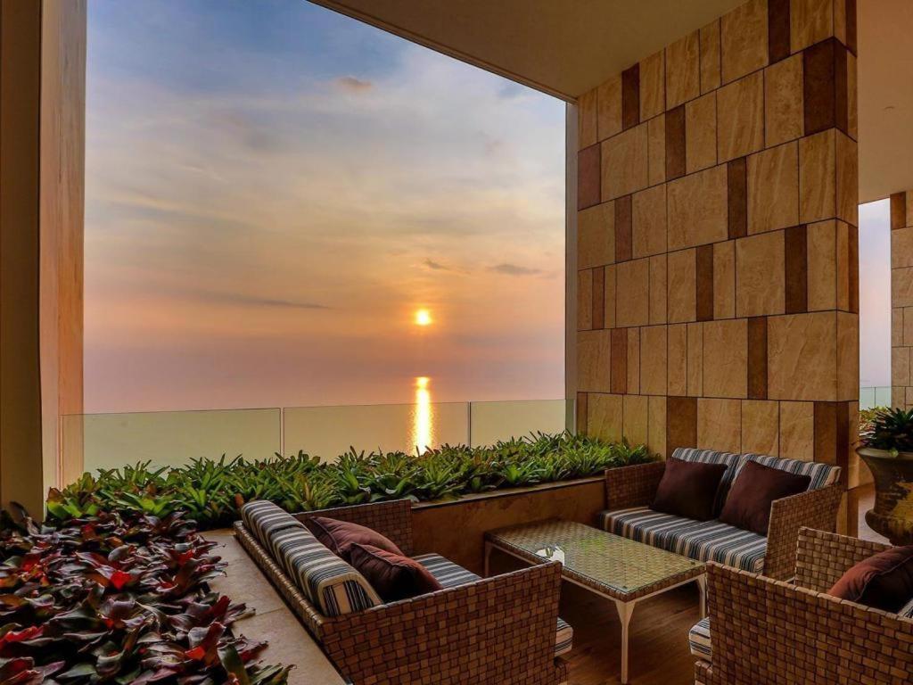 The Riviera Jomtien Studio Sea View High Floor Daire Dış mekan fotoğraf
